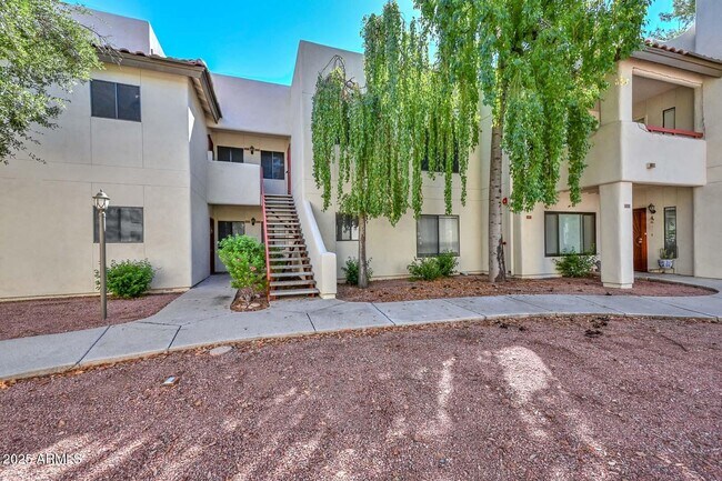 Foto del edificio - 750 E Northern Ave