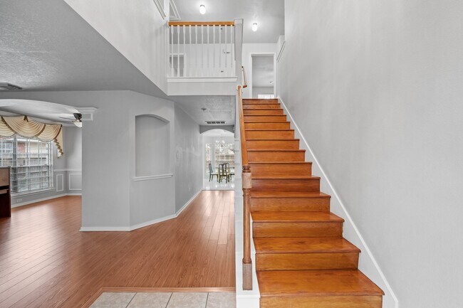 Foto del edificio - 3321 Sapling Oak Dr