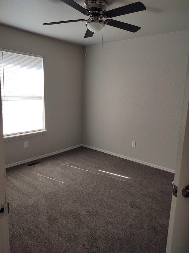 Building Photo - 7126 NW 116th St