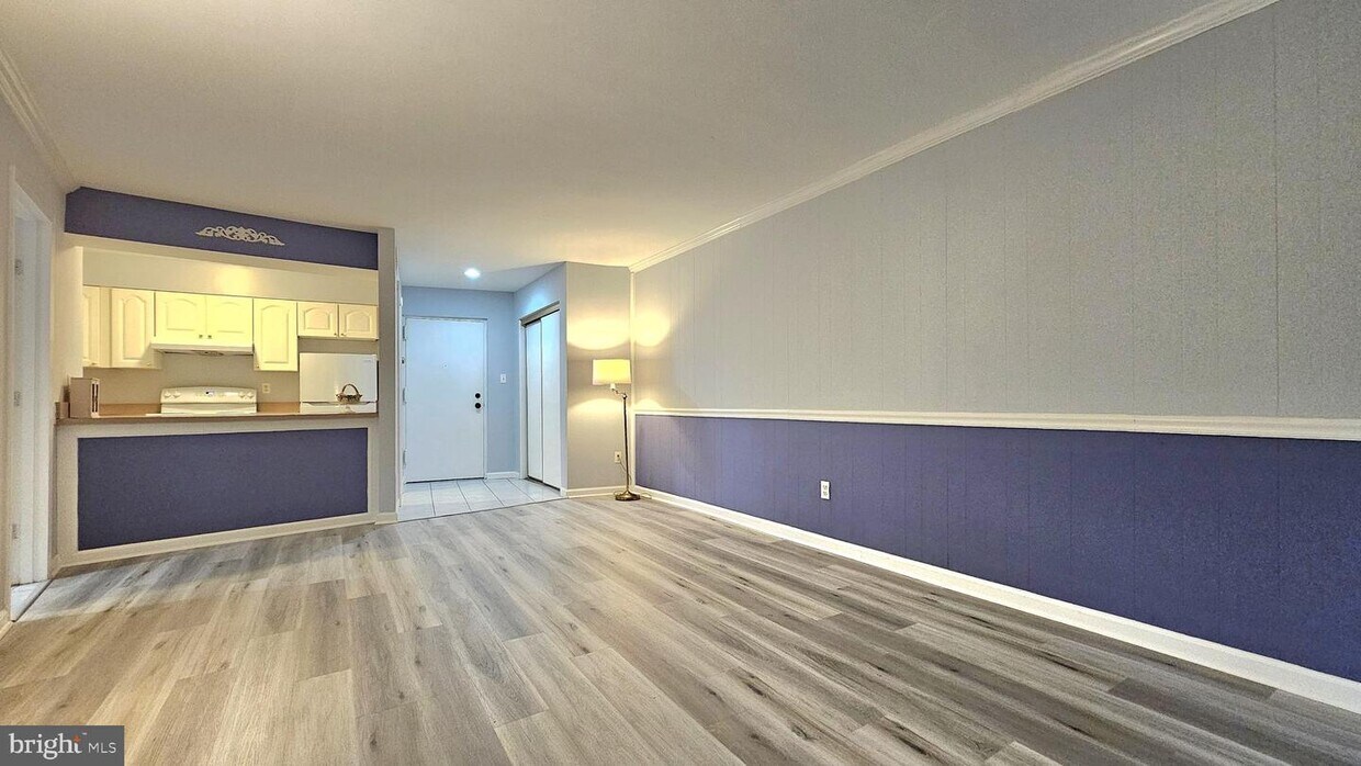 Foto principal - 8502 Barrington Ct