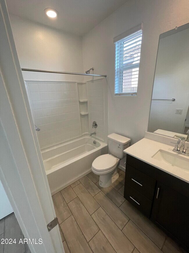 Foto del edificio - 24604 N 170th Dr