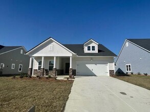 Building Photo - 2062 Santa Maria St