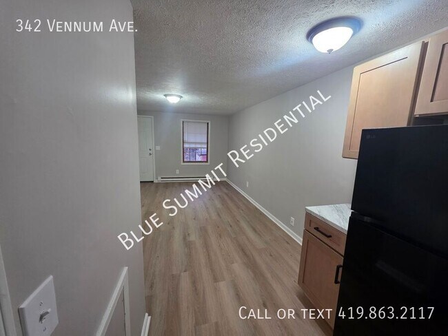 Foto del edificio - 342 Vennum Ave