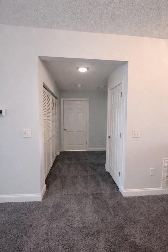 Foto del edificio - 6022 Dick Pond Rd