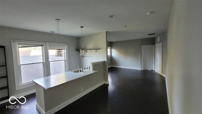 Building Photo - 50 N Campbell Ave