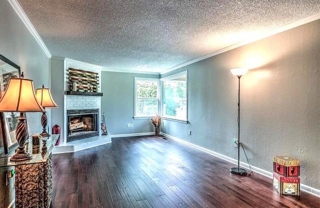 Foto del edificio - 2 bedroom in Seattle WA 98133