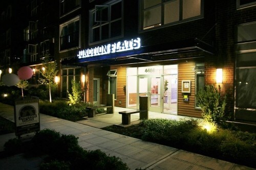 Building Photo - Junction Flats - 2 bedrooms