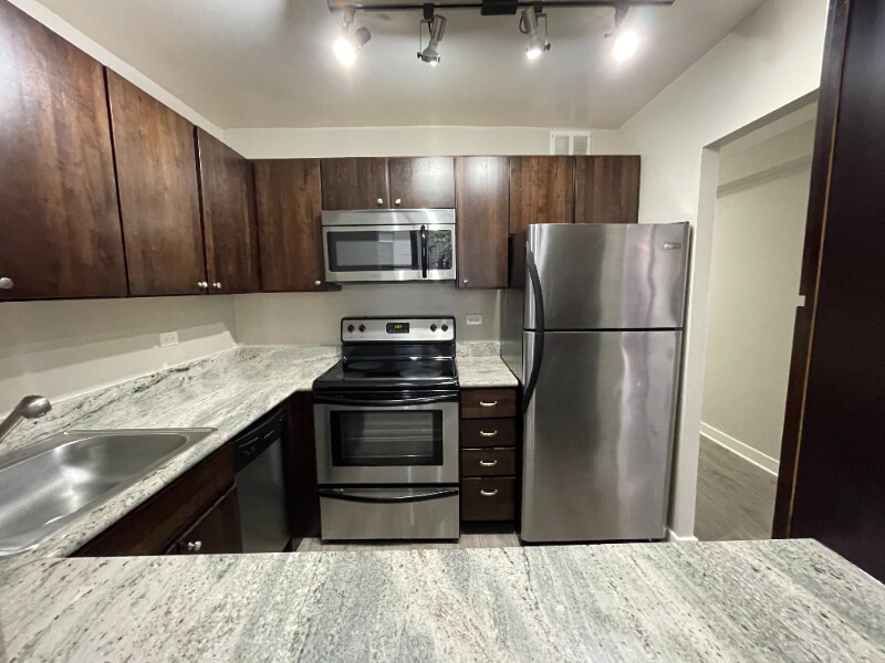 Foto principal - 535 N McClurg Ct