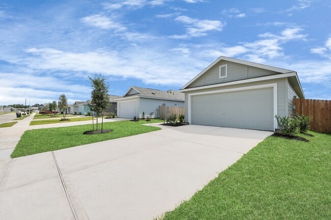 Building Photo - 1306 Charlotte Wy
