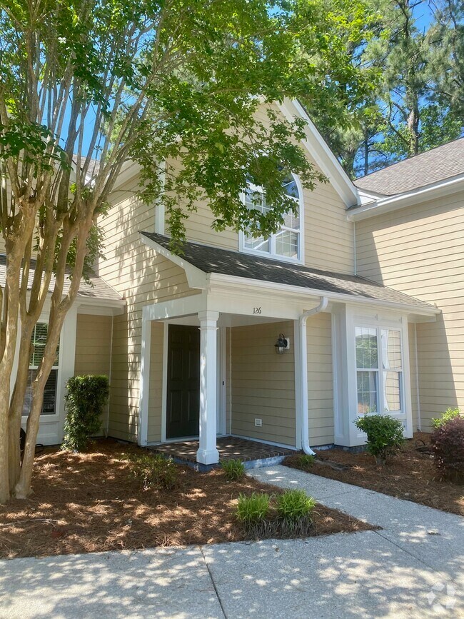 Parsley Woods Townhouses under 600 Wilmington, NC 3 Townhouses