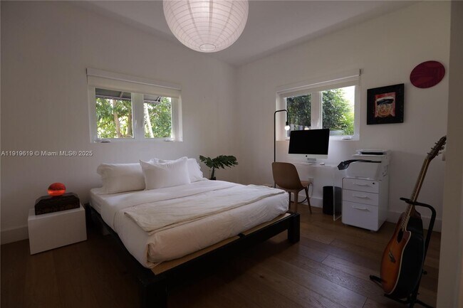 Foto del edificio - 12020 NE 5th Ave