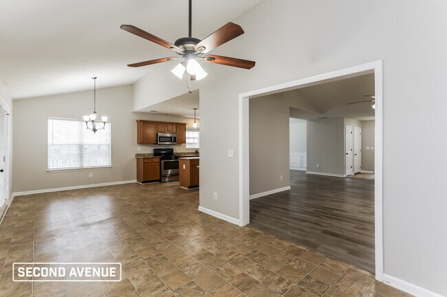 Building Photo - 88 Silver Oak Terrace