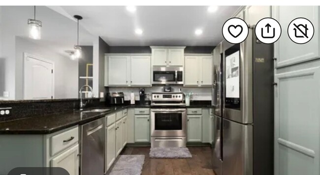 Building Photo - 4 Bedroom Single Family Home in Boiling green