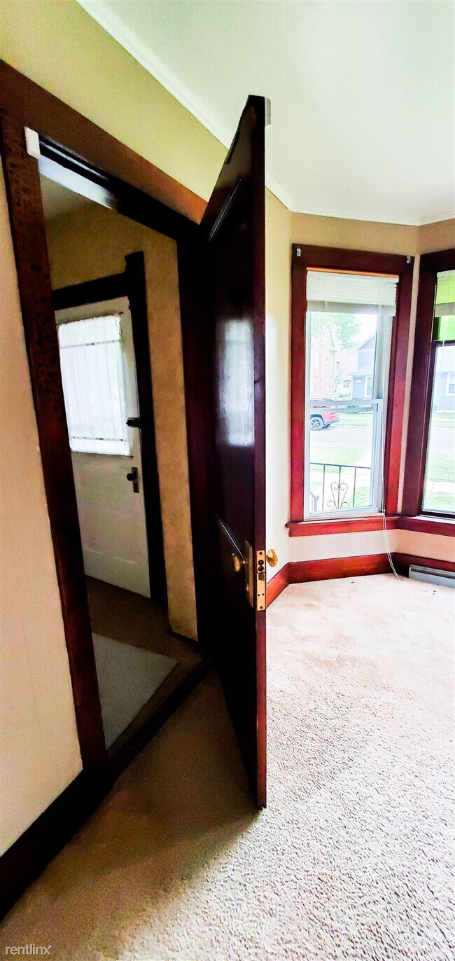 Foto del edificio - 1 br, 1 bath Duplex - 511 South 3rd Street 1