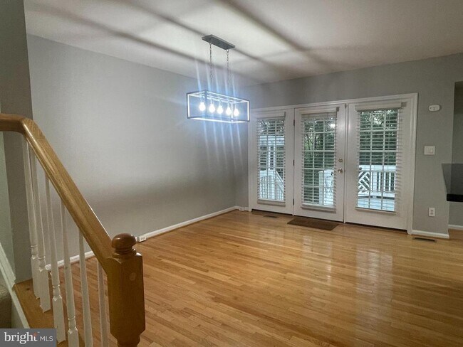 Building Photo - 6203 Toledo Pl
