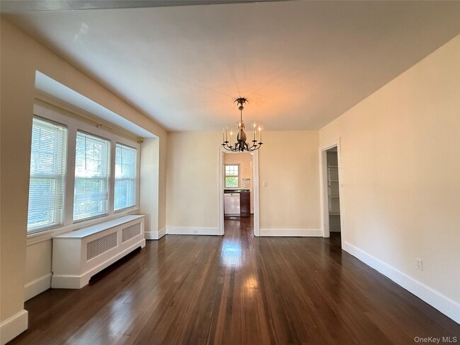 Building Photo - 38 Sammis St