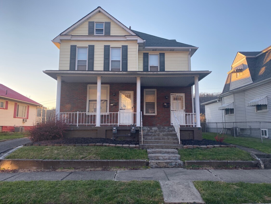 1219 Garfield St, McMechen, WV 26040 House Rental in McMechen, WV