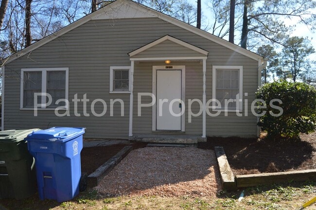 Building Photo - 1401 Kinderway &amp; 4300-4302 Wentworth -...