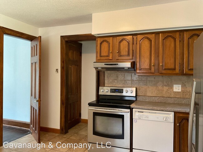 Building Photo - 5 br, 2.5 bath House - 18 Belcher Road