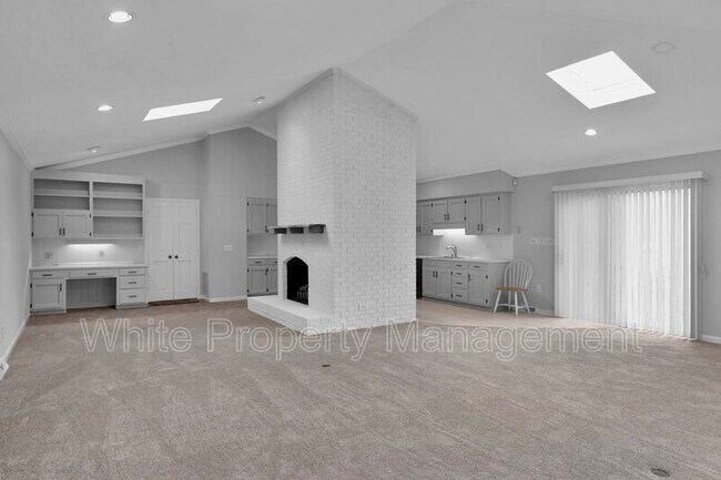 Foto del edificio - 1116 Reverdy Ln