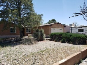 Building Photo - 5312 Calle Nuestra NW