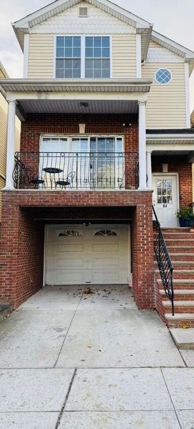 Photo - 84 W 14th St (Bayonne, NJ)
