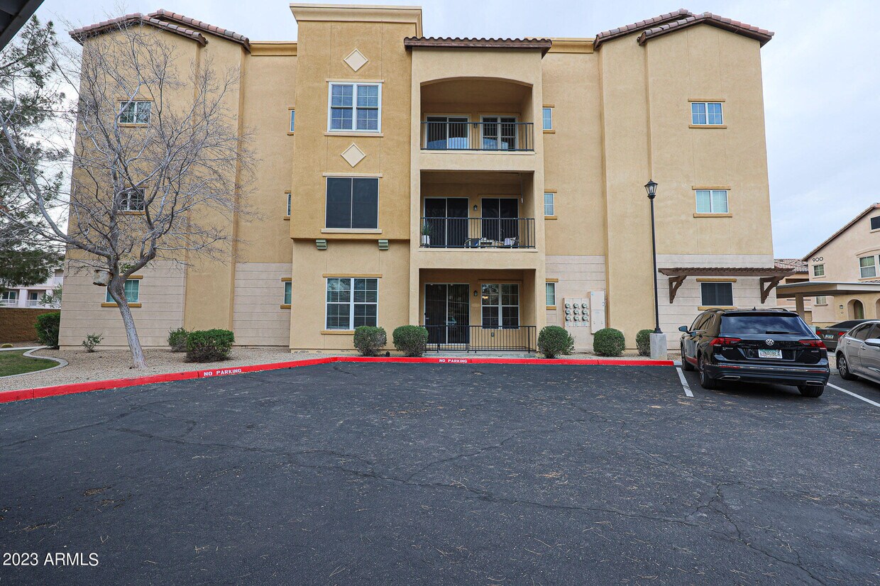 14575 W Mountain View Blvd Unit 12102, Surprise, AZ 85374 Apartment