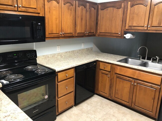 Foto del edificio - Renovated Duplex in Auburn!