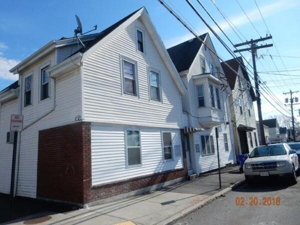 Primary Photo - 275 Bay St