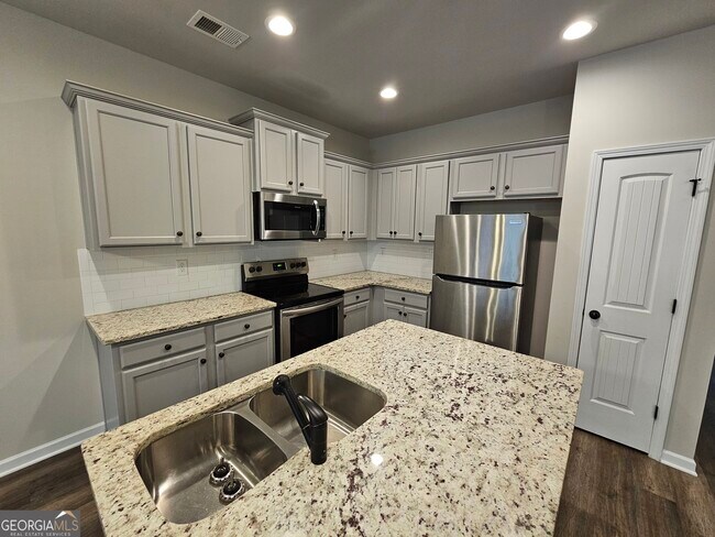 Foto del edificio - 6056 Oak Bend Ct