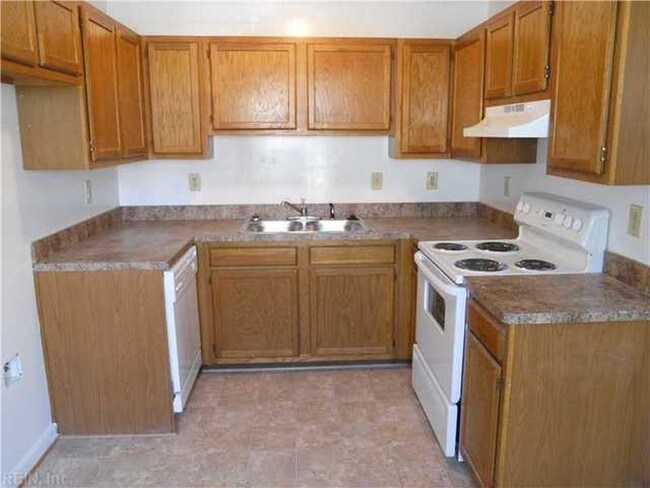 Building Photo - 3345 Clover Meadow Dr