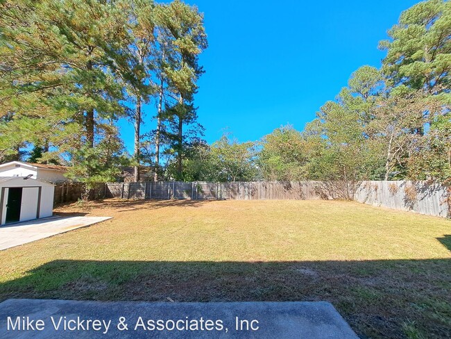 Building Photo - 3 br, 2.5 bath House - 2813 Butler Manor Dr