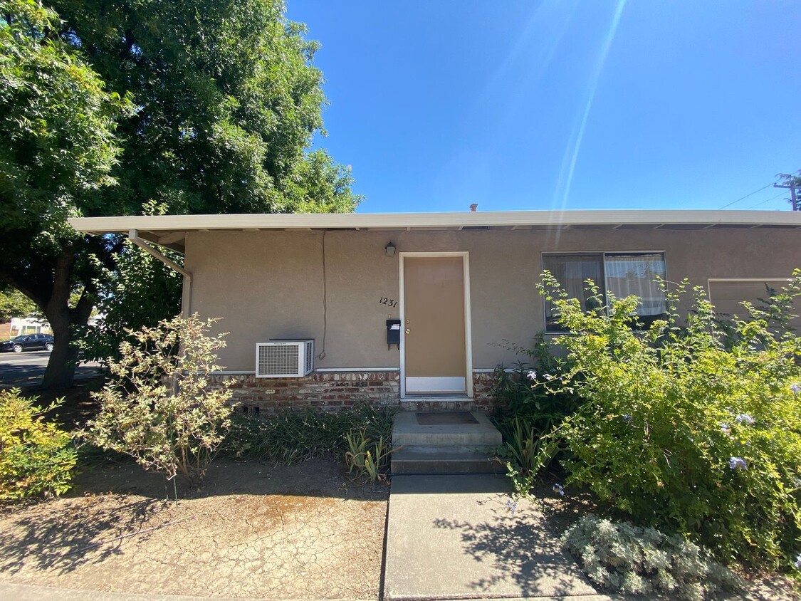 Foto principal - Central Davis Duplex Close to Parks and Sc...