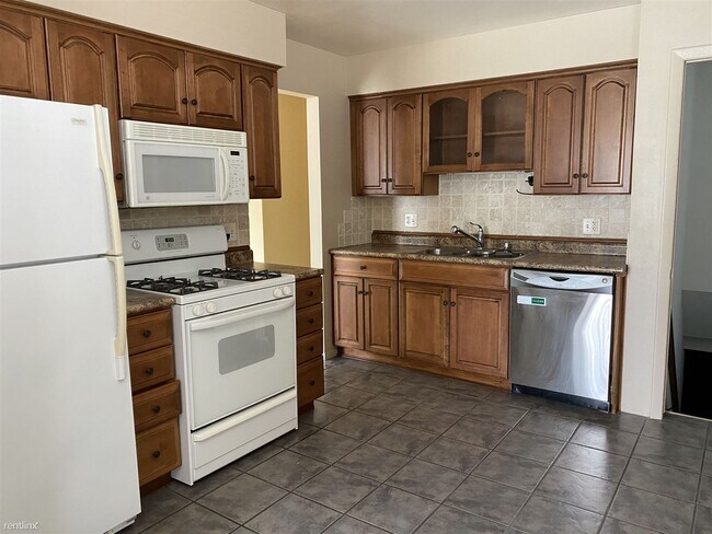 Building Photo - 3 br, 2 bath Duplex - 4740 Norfolk Cir Nor...