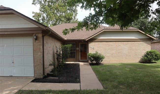 Building Photo - 915 Valley Ranch Dr