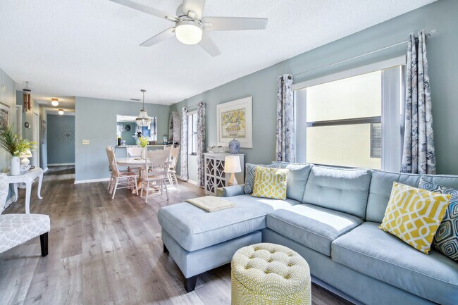 Foto del edificio - 5640 N Banana River Blvd