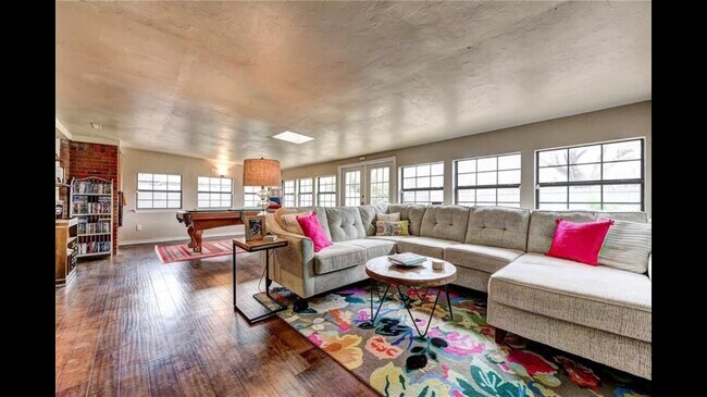 Imagen actualizada - 2056 NW 48th St