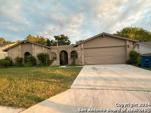 Building Photo - 6634 Country Field Dr