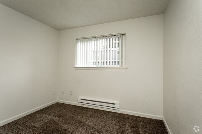 2BR, 1BA - 720SF - Morningtree Park