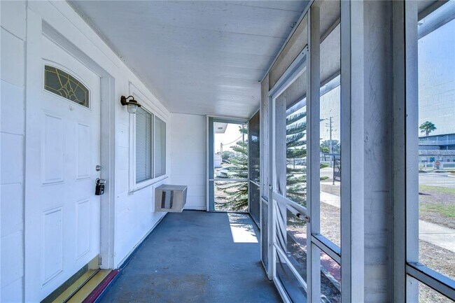 Foto del edificio - 5737 Shore Blvd S