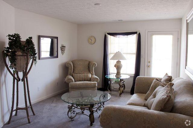 Sala de estar - Stone Ridge Flats and Townhomes
