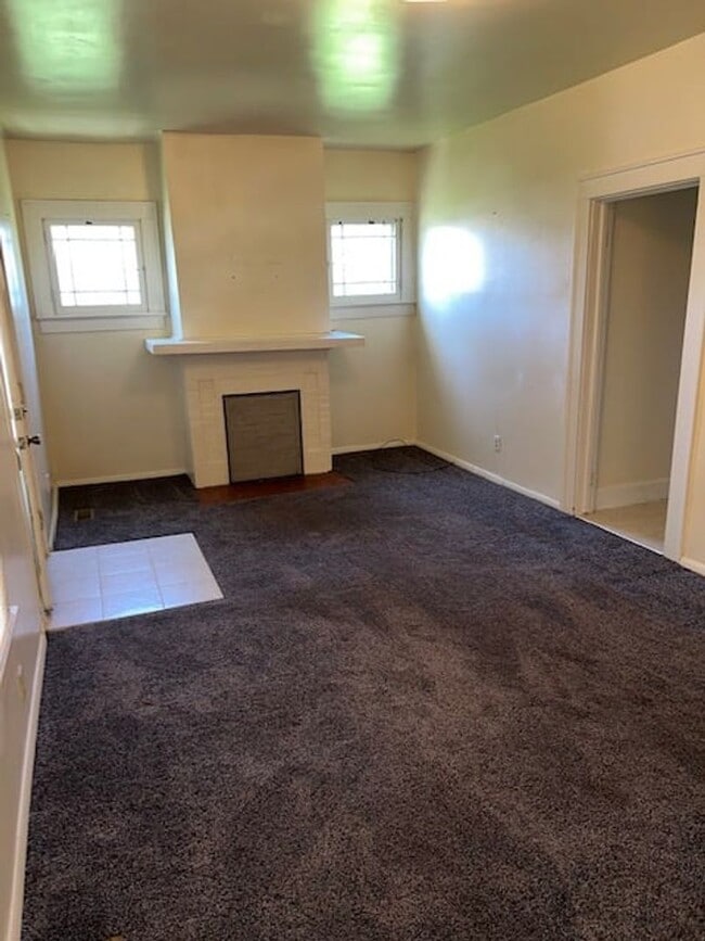 Foto del edificio - 660 Taylor Ave