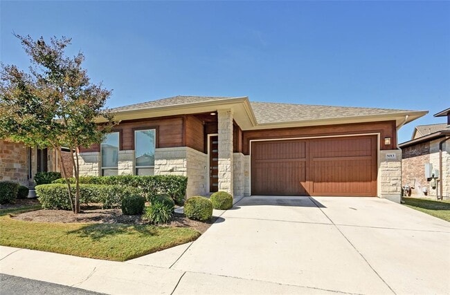 Foto del edificio - 5013 Paul Thomas Dr