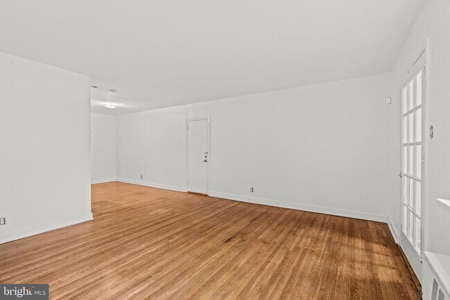 Building Photo - 412 Glen Echo Rd