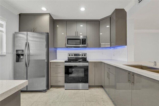 Foto del edificio - 5452 NW 169th Ter