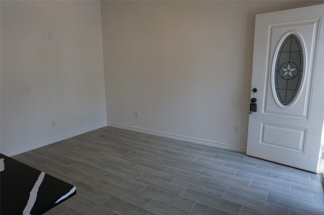 Building Photo - 11387 Underwood St