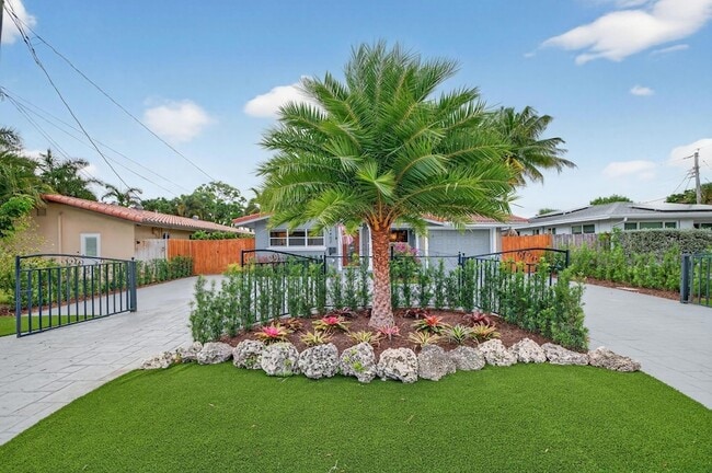 Photo - 2407 NE 17th Terrace House