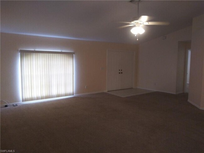 Foto del edificio - 1308 NW 8th Pl