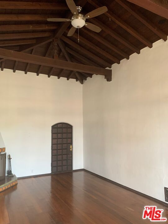 Foto del edificio - 1855 N Kingsley Dr