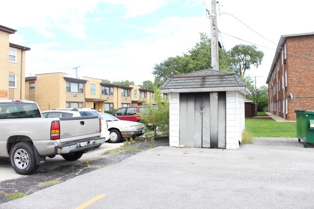 Building Photo - 10769 S Pulaski Rd